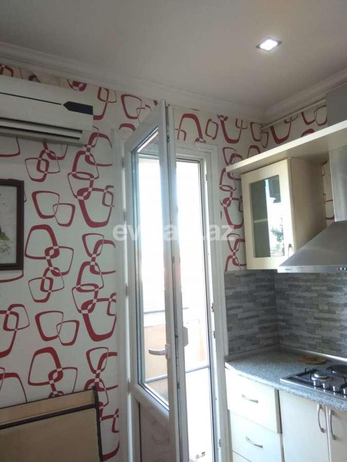 Kirayə verilir, köhnə tikili, 3 otaqlı, 75 m², İçəri Şəhər m.