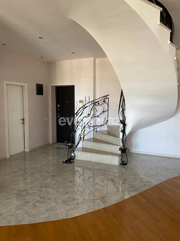 Satılır, yeni tikili, 4 otaqlı, 216 m², Azadlıq prospekti m.