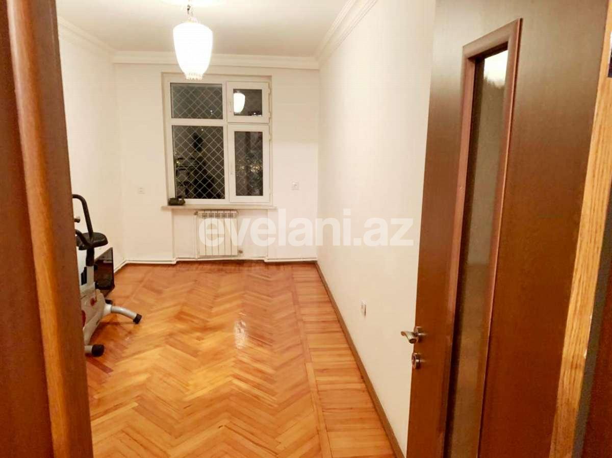 Продаётся, вторичка, 3-комнаты, 75 m², Элмляр Академиясы m.
