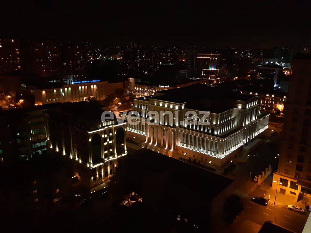 Satılır, yeni tikili, 3 otaqlı, 140 m², Şah İsmayıl Xətai m.