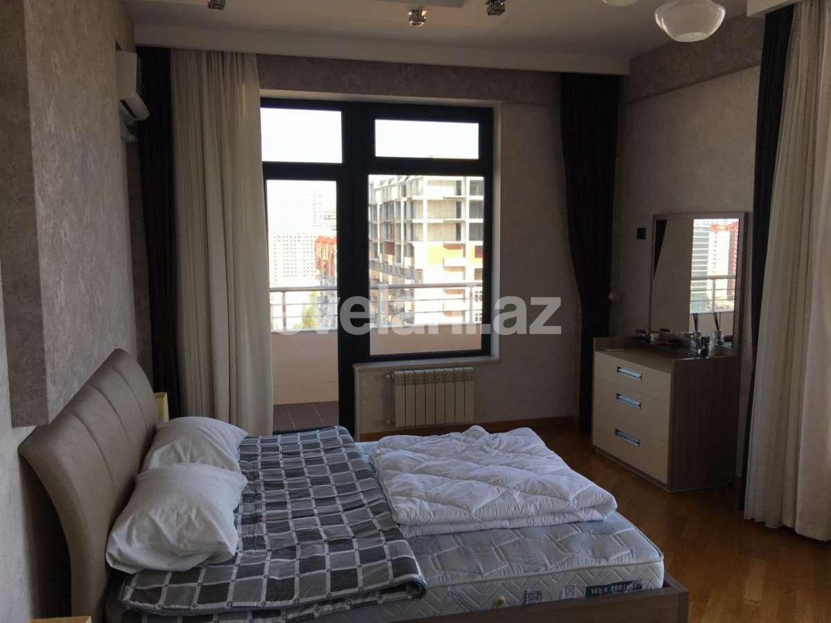 Kirayə verilir, yeni tikili, 3 otaqlı, 140 m², Şah İsmayıl Xətai m.