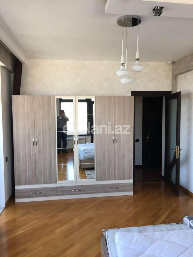 Kirayə verilir, yeni tikili, 3 otaqlı, 140 m², Şah İsmayıl Xətai m.