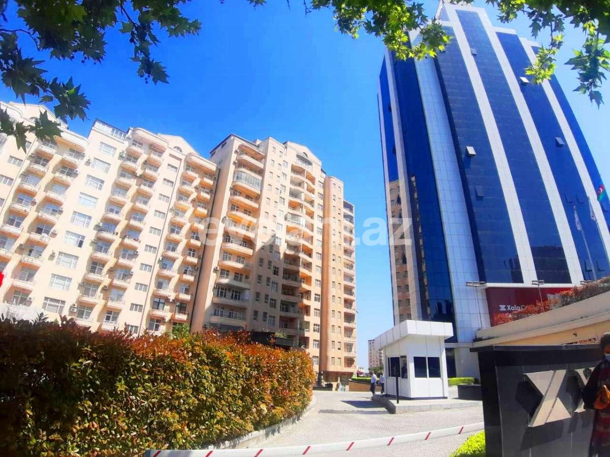 Satılır, yeni tikili, 3 otaqlı, 160 m², Elmlər Akademiyası m.