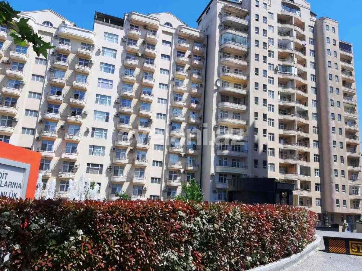 Satılır, yeni tikili, 3 otaqlı, 160 m², Elmlər Akademiyası m.