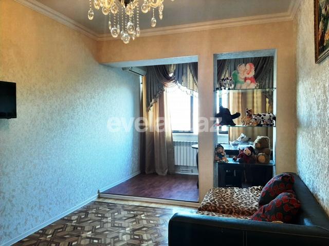 Sale, old building, 3 room, 100 m², Ganjlik m.