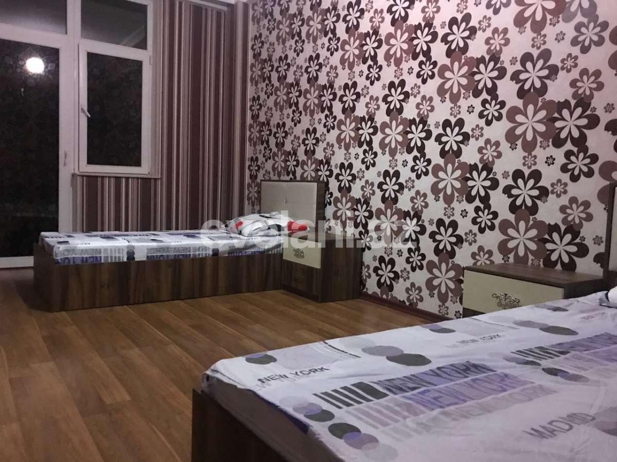 Satılır, yeni tikili, 5 otaqlı, 175 m², Şah İsmayıl Xətai m.