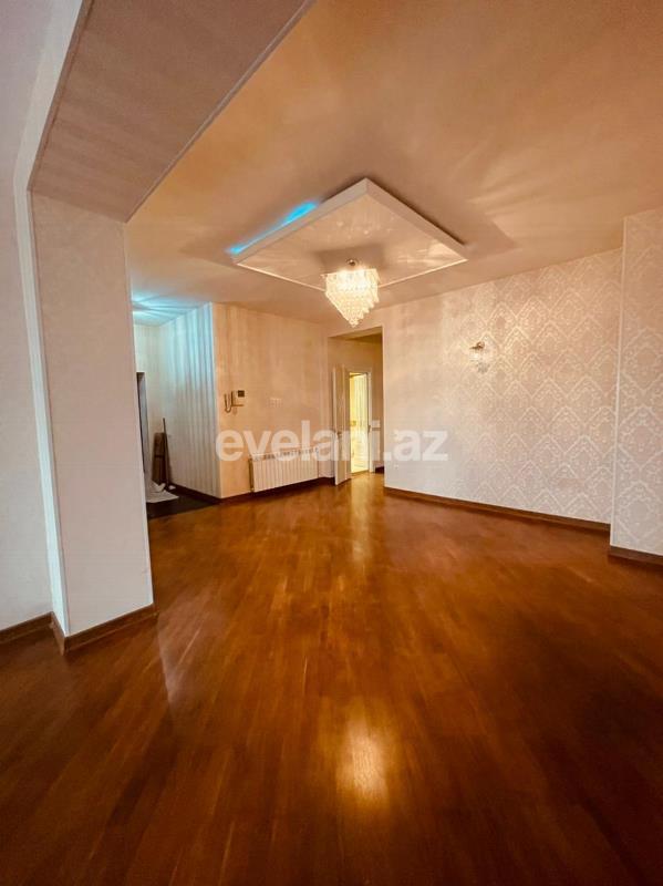 Продаётся, новостройка, 3-комнаты, 140 m², Элмляр Академиясы m.