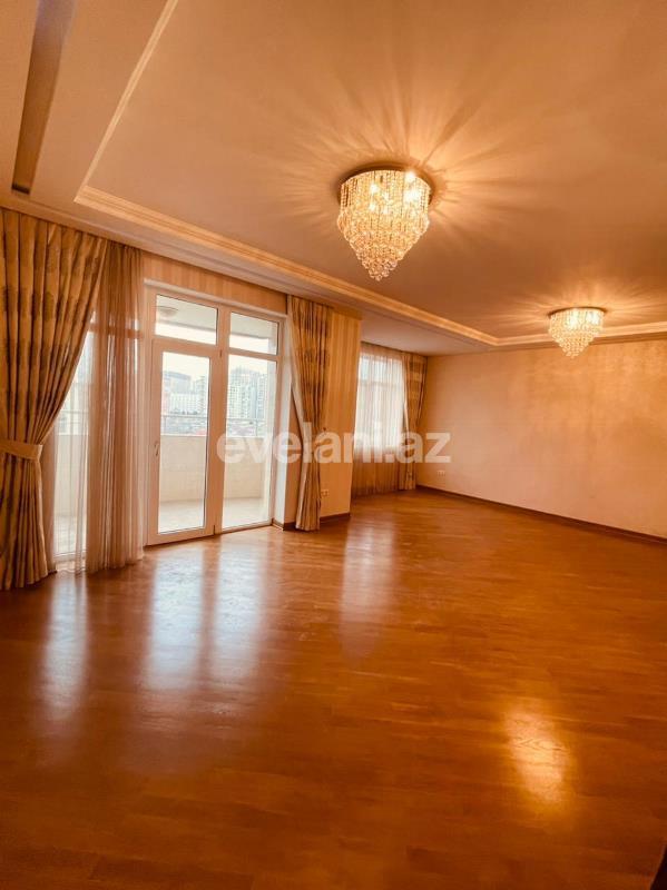 Продаётся, новостройка, 3-комнаты, 140 m², Элмляр Академиясы m.