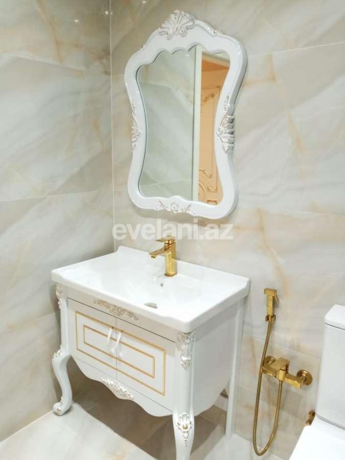 Satılır, yeni tikili, 2 otaqlı, 71 m², İnşaatçılar m.