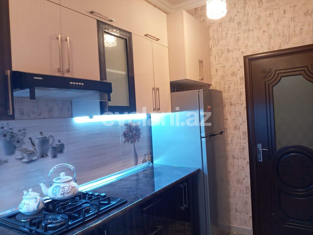 Satılır, yeni tikili, 2 otaqlı, 72 m², İnşaatçılar m.