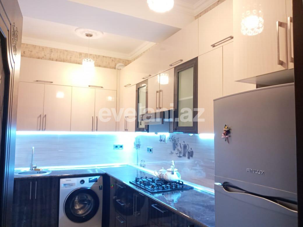 Satılır, yeni tikili, 2 otaqlı, 72 m², İnşaatçılar m.