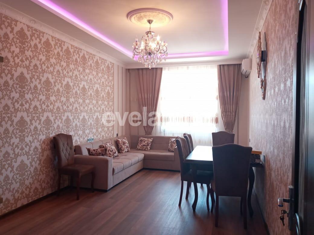 Satılır, yeni tikili, 2 otaqlı, 72 m², İnşaatçılar m.