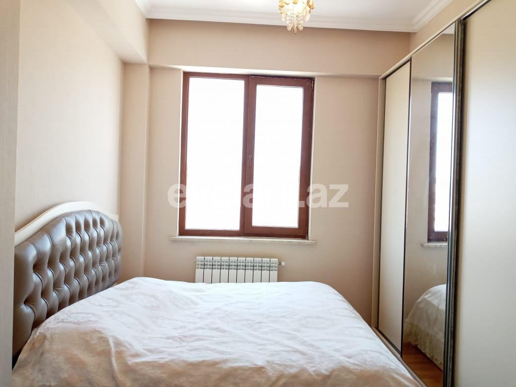 Продаётся, новостройка, 2-комнаты, 61 m², Иншаатчылар m.