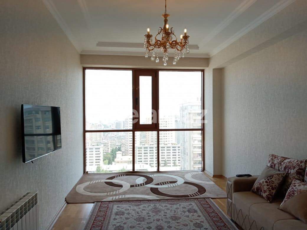 Продаётся, новостройка, 2-комнаты, 61 m², Иншаатчылар m.