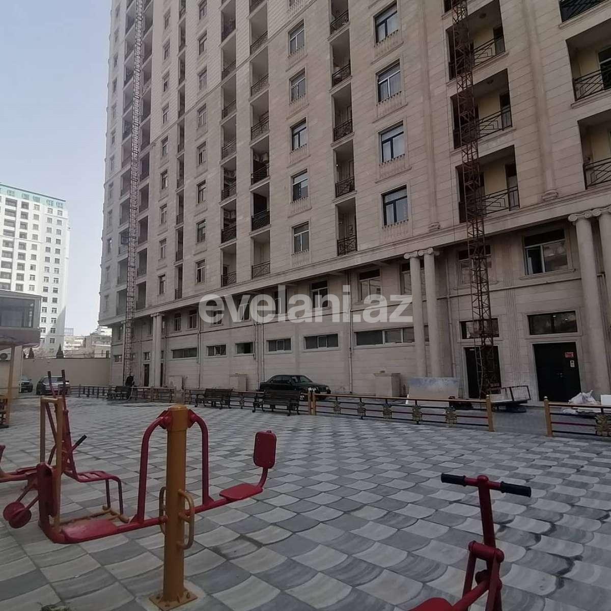 Satılır, yeni tikili, 2 otaqlı, 74 m², 28 may m.