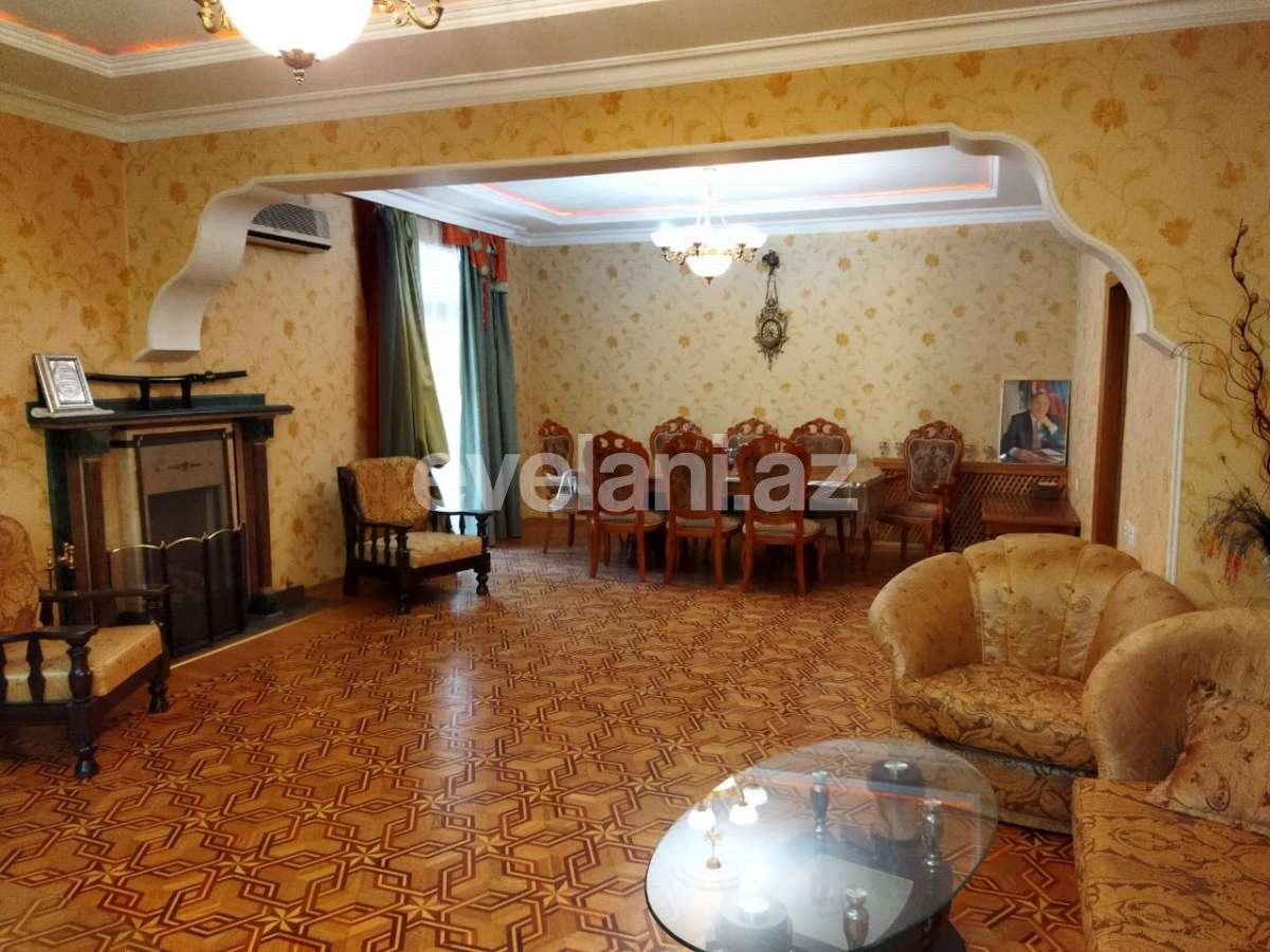 Satılır, köhnə tikili, 3 otaqlı, 120 m², Sahil m.