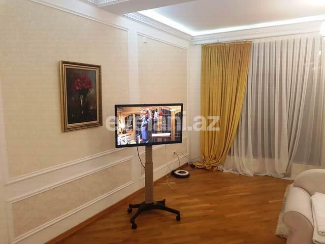 Satılır, villa, 5 otaqlı, 230 m², Bakı, Səbail r, Badamdar q.