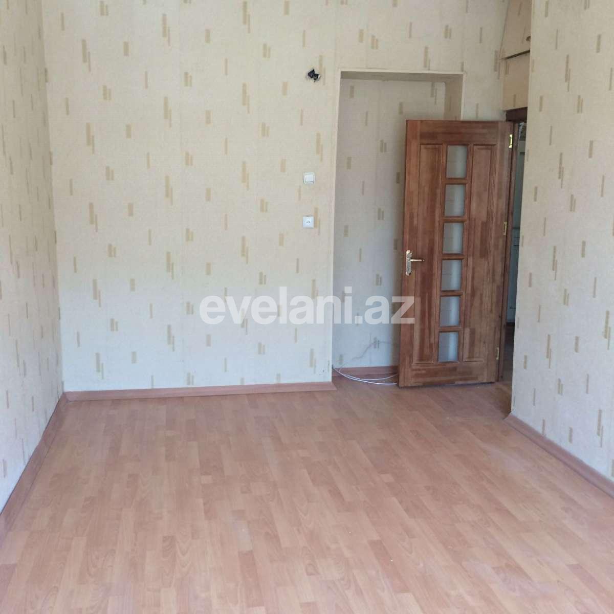 Satılır, köhnə tikili, 3 otaqlı, 72.2 m², 6-cı mikrorayon q.