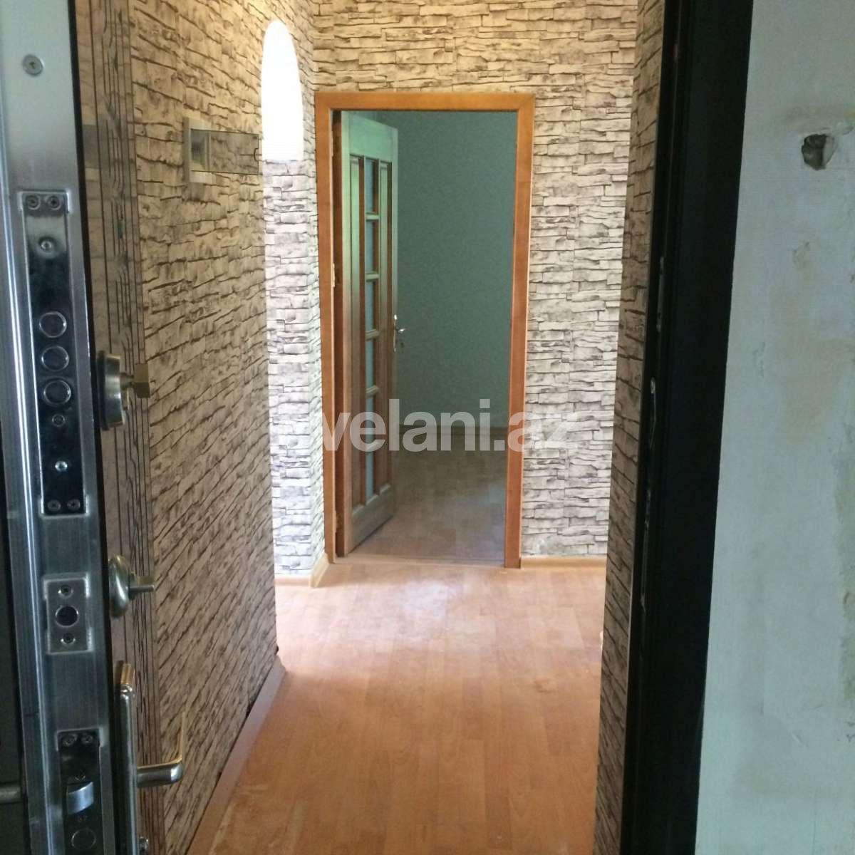 Satılır, köhnə tikili, 3 otaqlı, 72.2 m², 6-cı mikrorayon q.