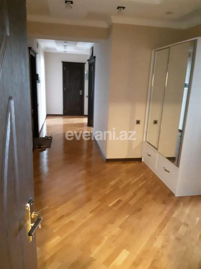 Satılır, köhnə tikili, 3 otaqlı, 72.2 m², 6-cı mikrorayon q.