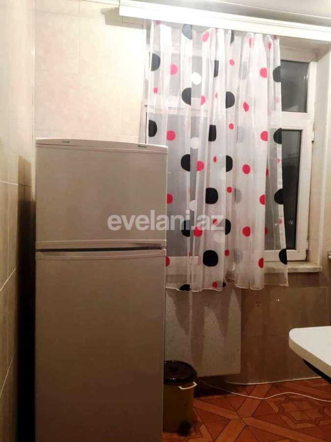 Kirayə verilir, köhnə tikili, 3 otaqlı, 55 m², Elmlər Akademiyası m.