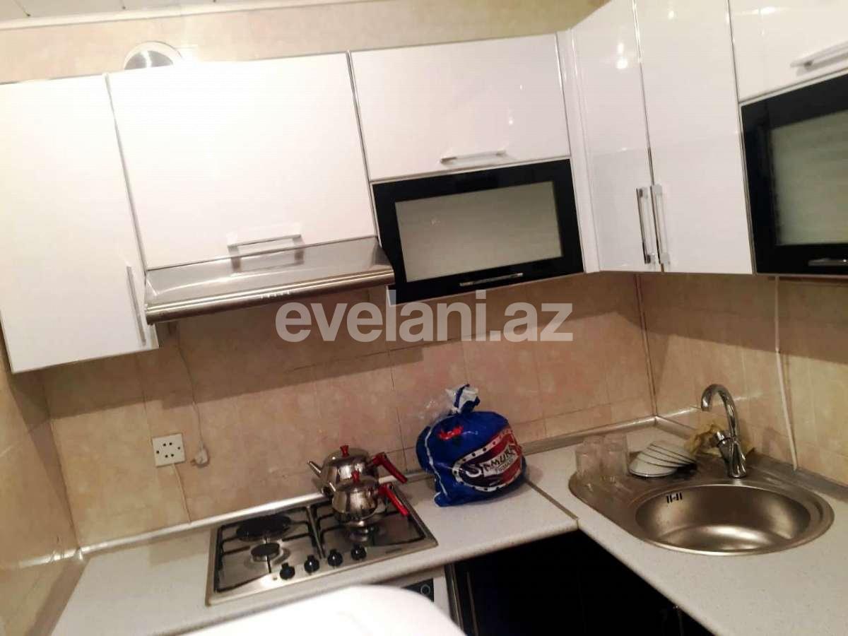 Kirayə verilir, köhnə tikili, 3 otaqlı, 55 m², Elmlər Akademiyası m.