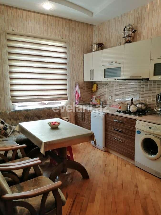 Продаётся, дом / дача, 5-комнаты, 203.7 m², Хырдалан