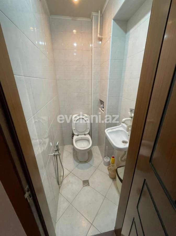 Satılır, köhnə tikili, 3 otaqlı, 100 m², Elmlər Akademiyası m.