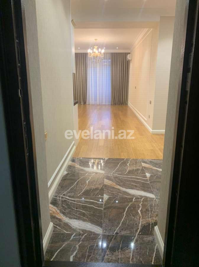 Satılır, yeni tikili, 2 otaqlı, 71 m², İnşaatçılar m.