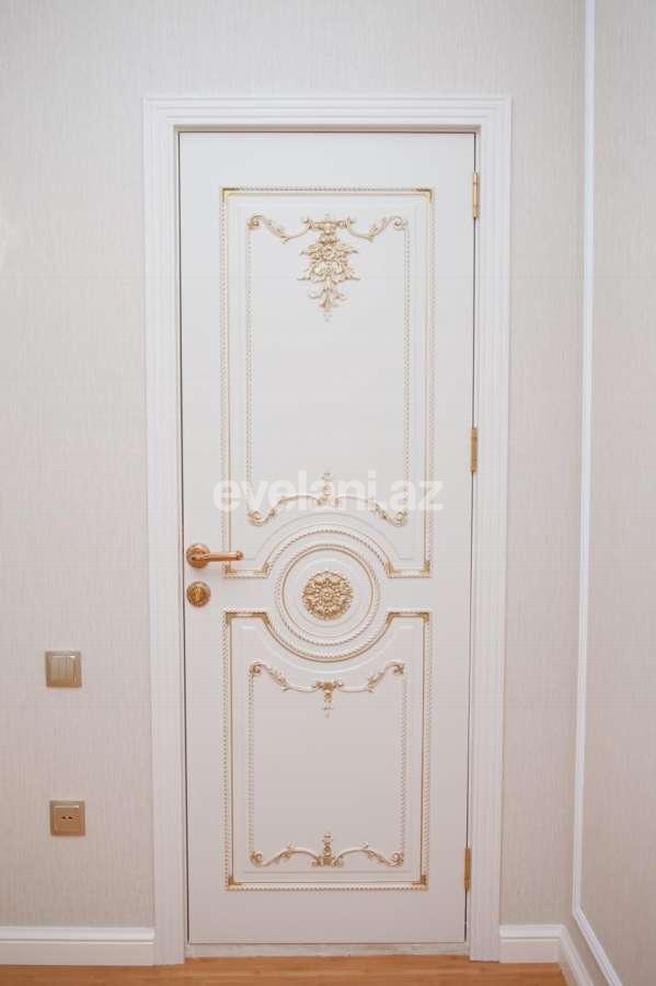 Satılır, yeni tikili, 2 otaqlı, 71 m², İnşaatçılar m.