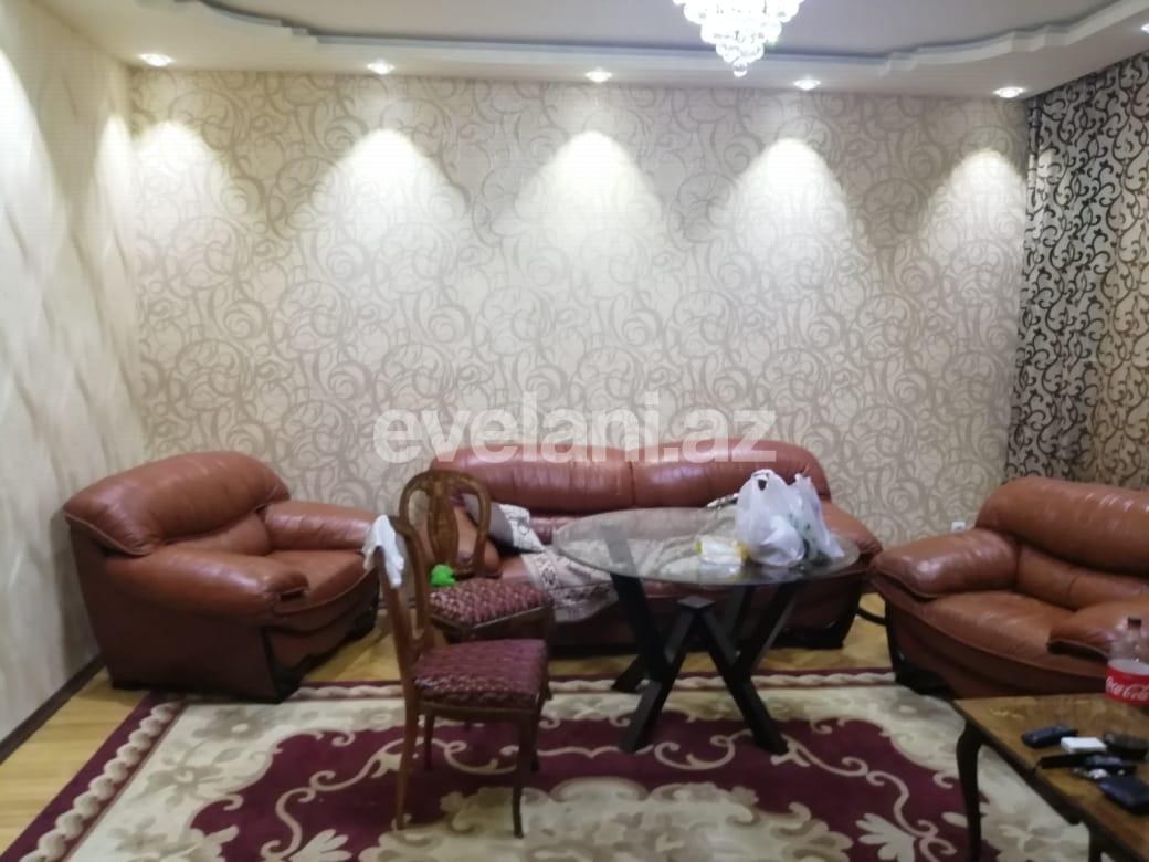 Sale, old building, 4 room, 120 m², Sahil m.