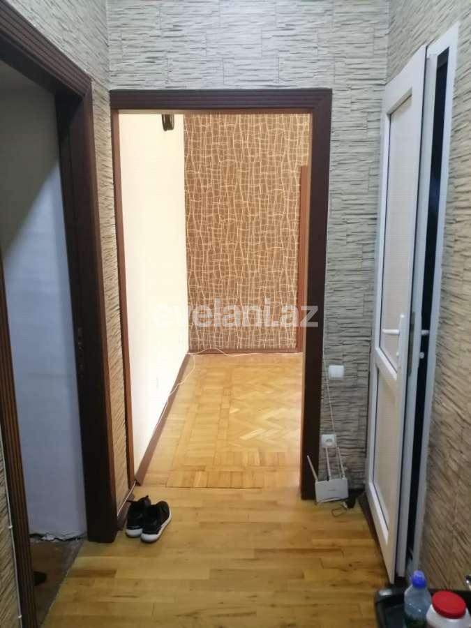 Sale, old building, 4 room, 120 m², Sahil m.