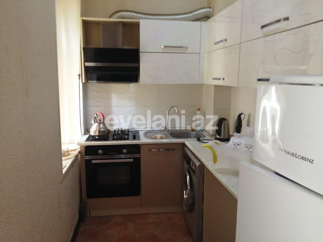 Sale, old building, 4 room, 120 m², Sahil m.