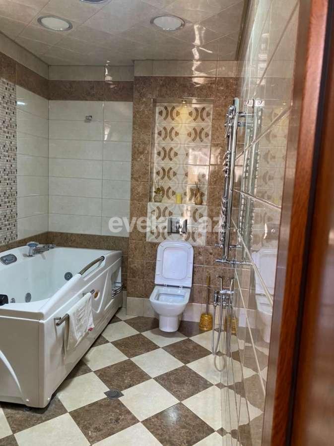 Продаётся, дом / дача, 8-комнаты, 200 m², 20 январь m.