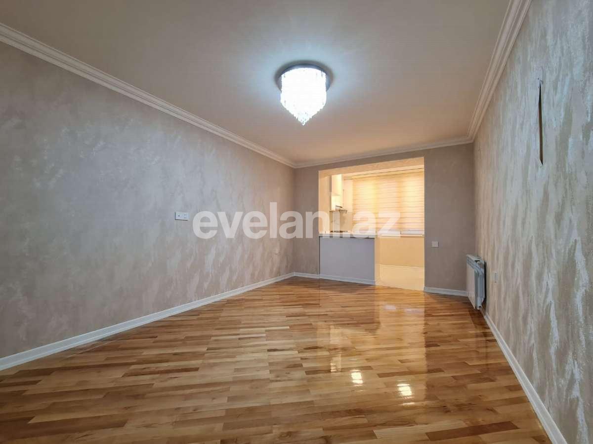 Продаётся, вторичка, 3-комнаты, 55 m², Элмляр Академиясы m.