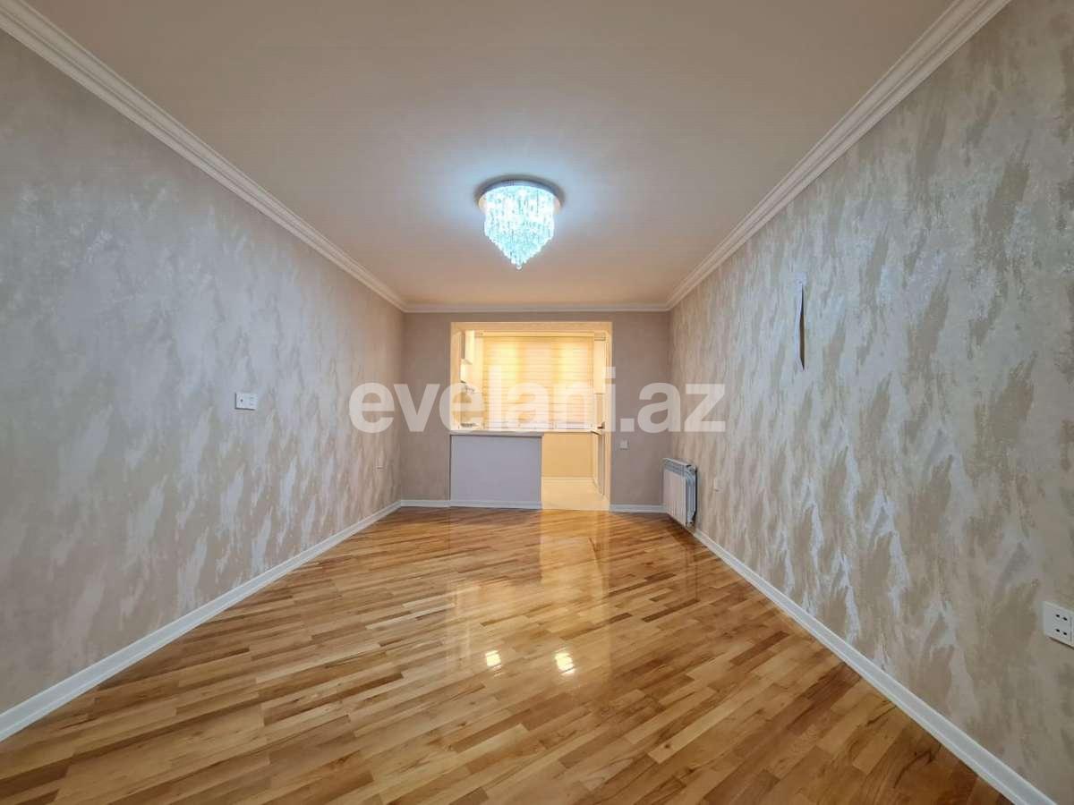 Продаётся, вторичка, 3-комнаты, 55 m², Элмляр Академиясы m.