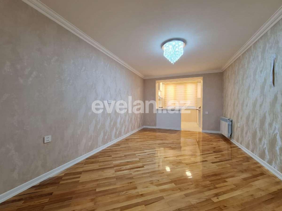 Продаётся, вторичка, 3-комнаты, 55 m², Элмляр Академиясы m.