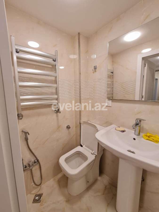 Продаётся, вторичка, 3-комнаты, 55 m², Элмляр Академиясы m.