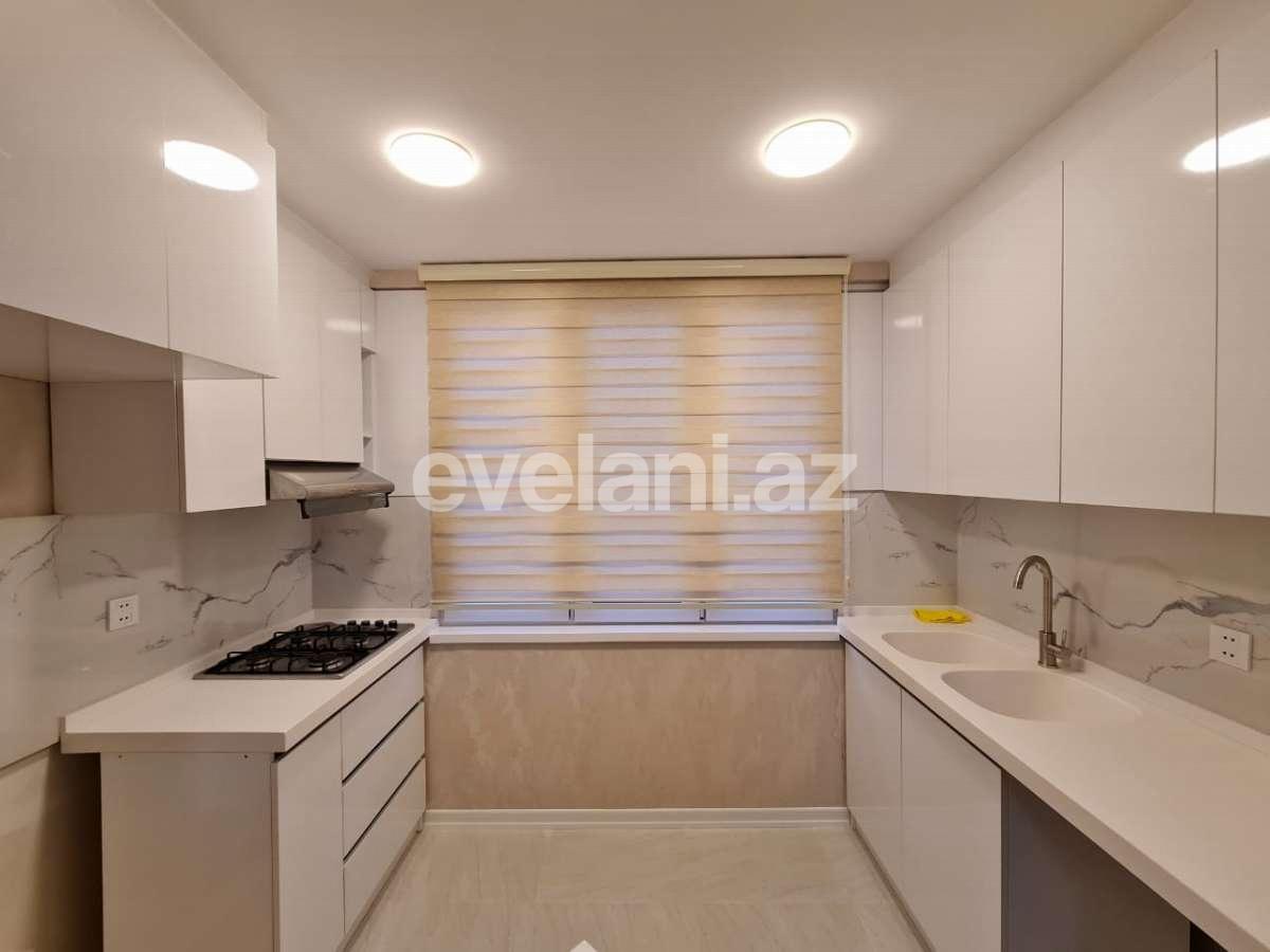 Продаётся, вторичка, 3-комнаты, 55 m², Элмляр Академиясы m.