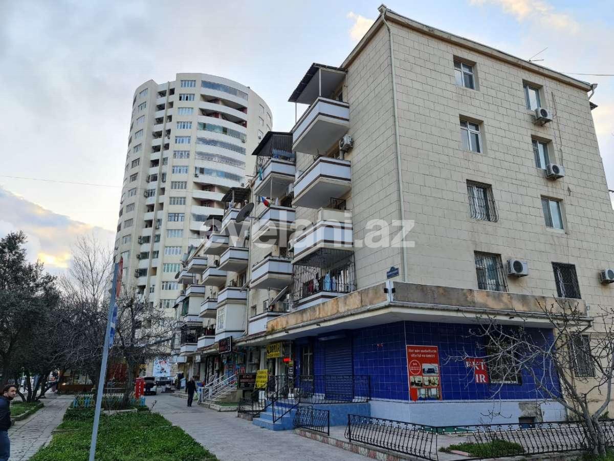 Продаётся, вторичка, 3-комнаты, 55 m², Элмляр Академиясы m.