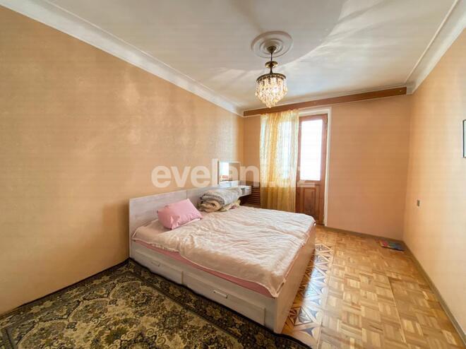 Продаётся, вторичка, 3-комнаты, 90 m², Элмляр Академиясы m.