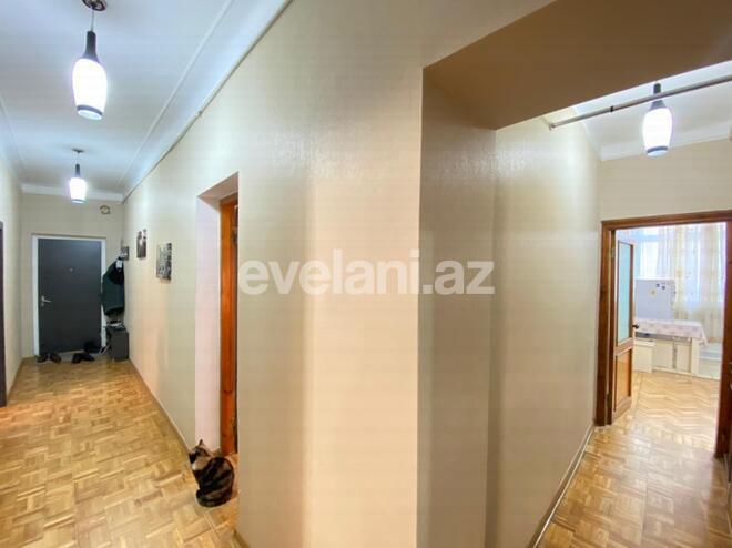 Продаётся, вторичка, 3-комнаты, 90 m², Элмляр Академиясы m.
