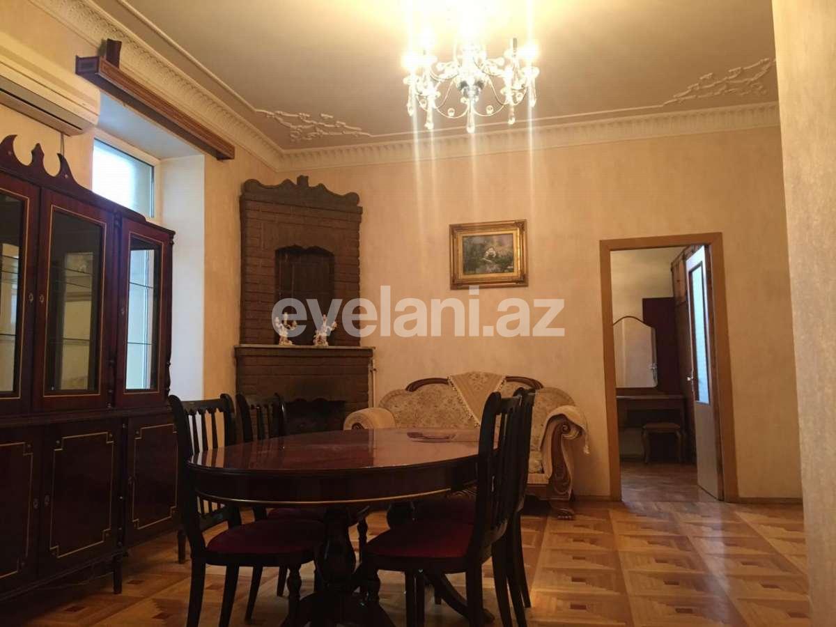 Sale, old building, 4 room, 100 m², Baku, Sabail r, Icheri Sheher m.