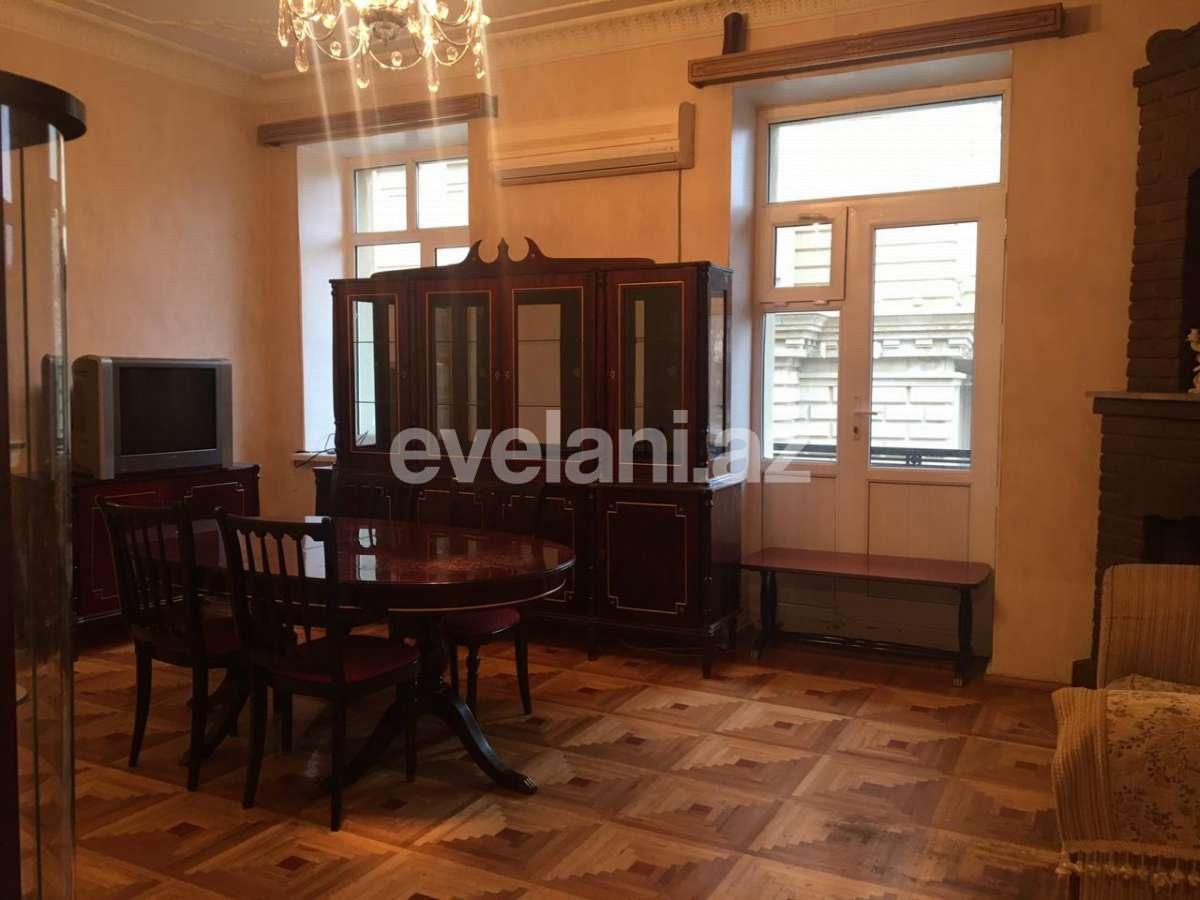 Sale, old building, 4 room, 100 m², Baku, Sabail r, Icheri Sheher m.