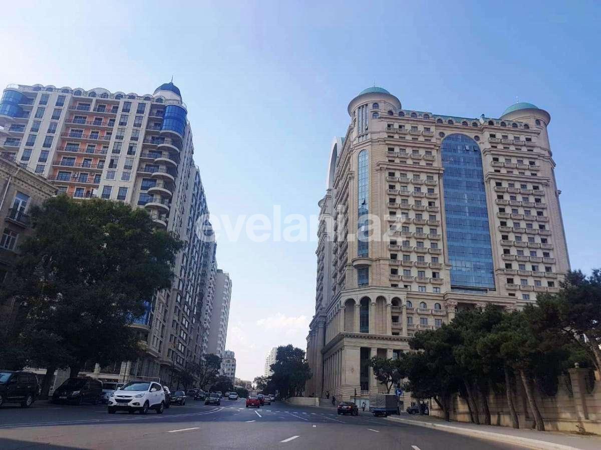 Satılır, yeni tikili, 4 otaqlı, 217 m², Elmlər Akademiyası m.