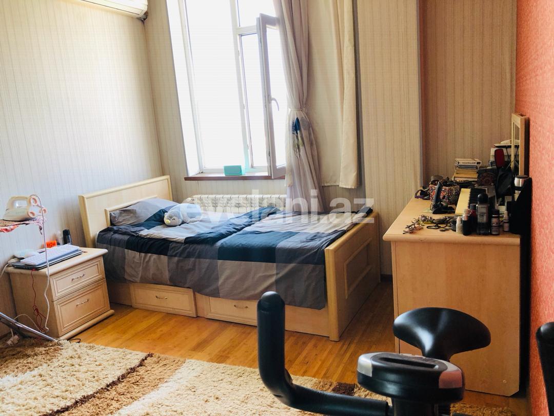 Satılır, yeni tikili, 3 otaqlı, 125 m², Memar Əcəmi m.