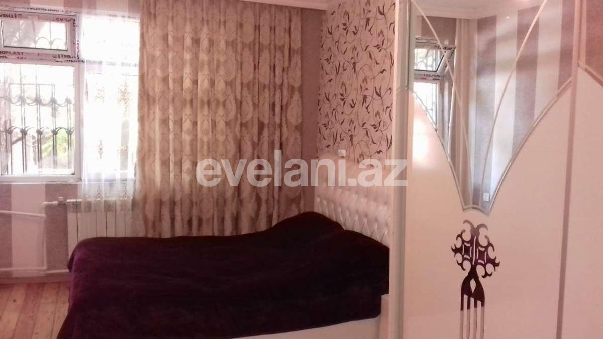 Satılır, köhnə tikili, 3 otaqlı, 70 m², Bakı, Binəqədi r, 7-ci mikrorayon q, Azadlıq prospekti m.