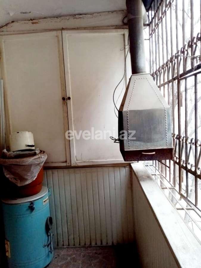 Sale, old building, 3 room, 80 m², Baku, Yasamal r, Yasamal d, Elmlar Akademiyası m.