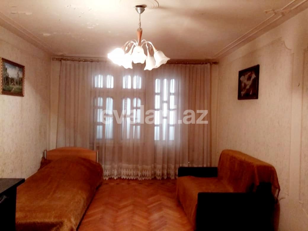Sale, old building, 3 room, 80 m², Baku, Yasamal r, Yasamal d, Elmlar Akademiyası m.