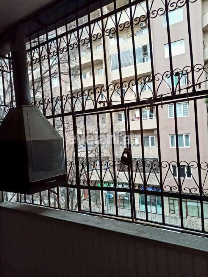 Sale, old building, 3 room, 80 m², Baku, Yasamal r, Yasamal d, Elmlar Akademiyası m.
